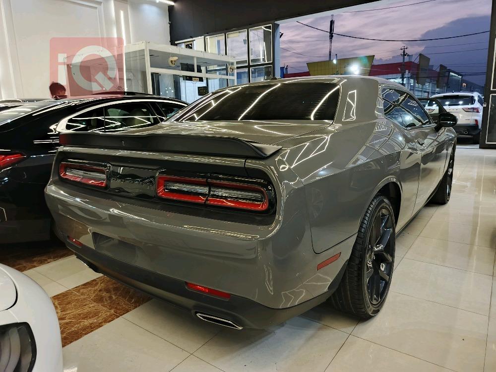 Dodge Challenger